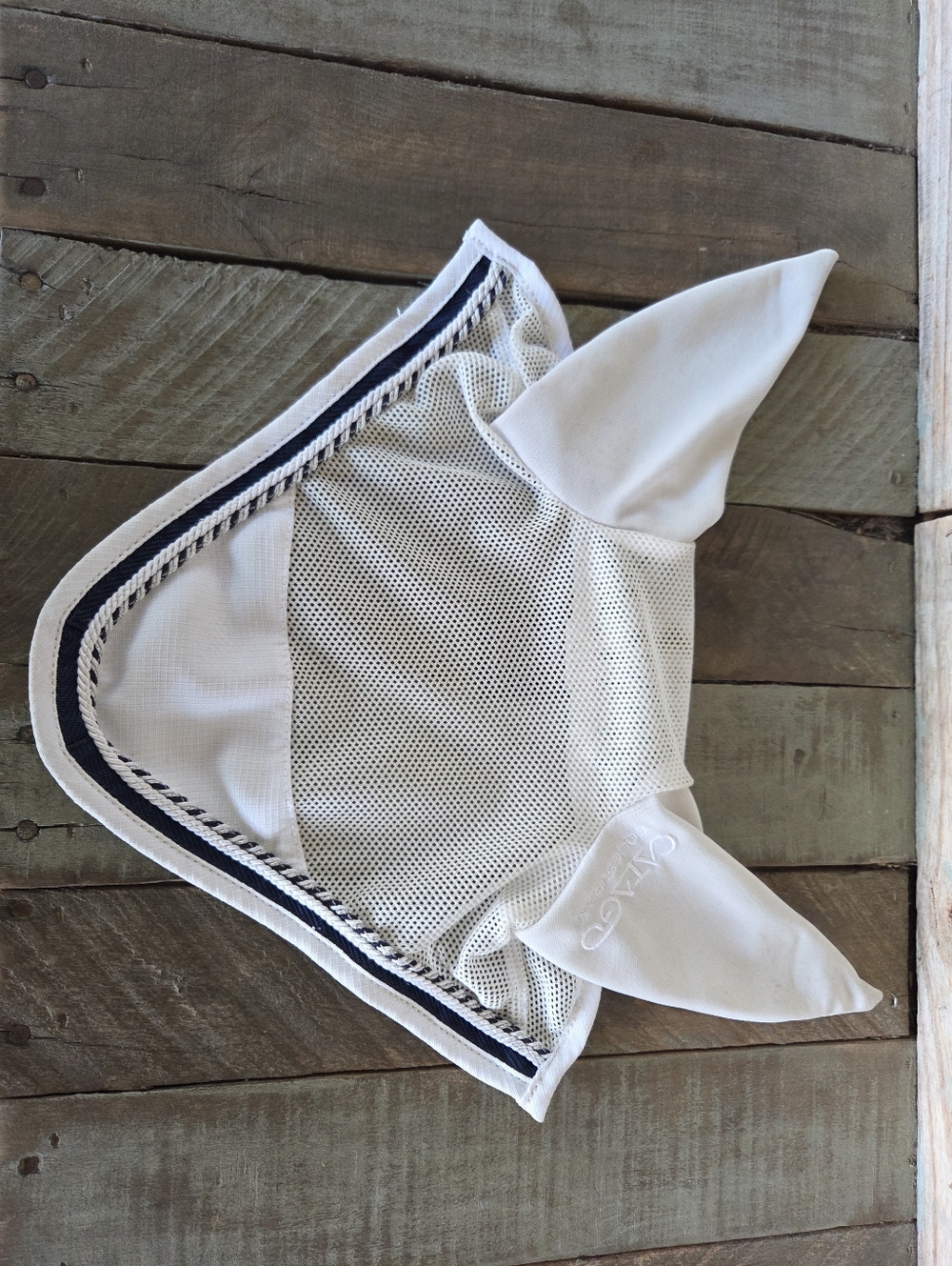 Fly Bonnet